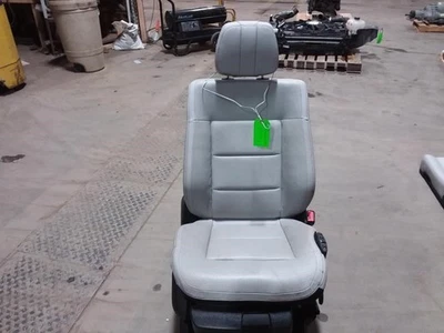 2015 MERCEDES-BENZ G550 Light Gray Leather Passenger Right Side Front Seat  Foto 1 de 4