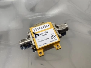 AMPLIFICADOR RF 10MHz-35GHz GANANCIA 17-20db 10dbm NARDA 10224 S/N 0142 - Imagen 1 de 5