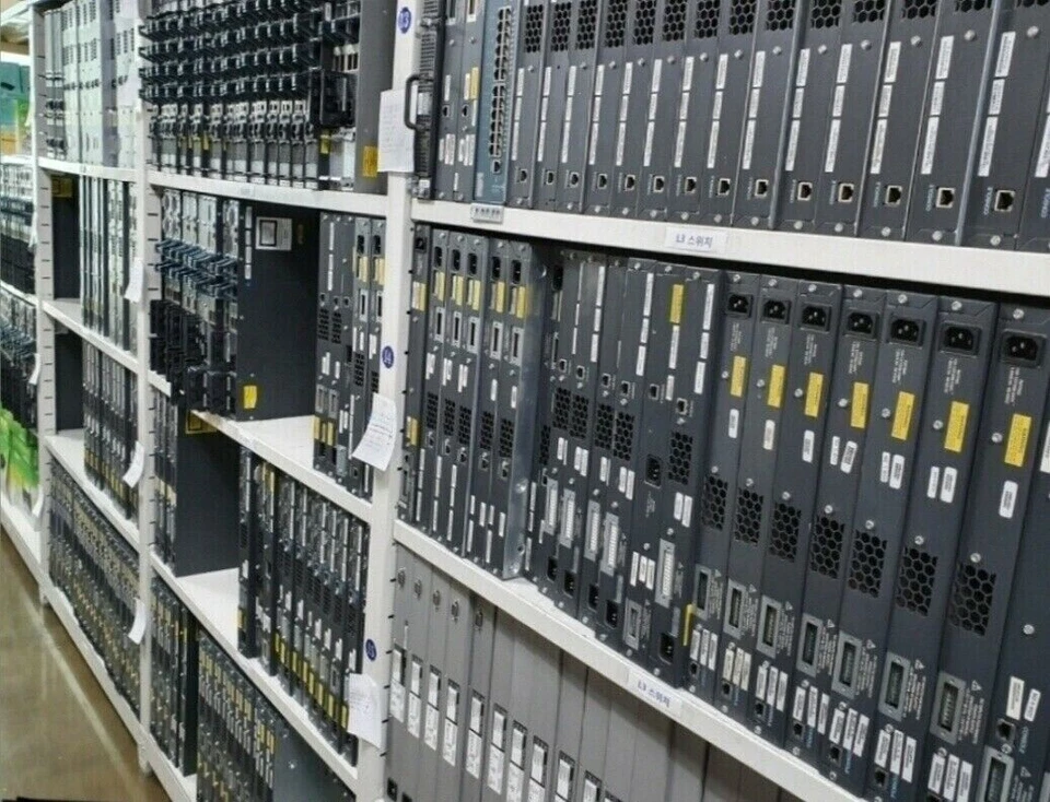 Used Cisco C3KX-PWR-715WAC Catalyst 3K-X 715W AC Power Supply - Image 1 of 1