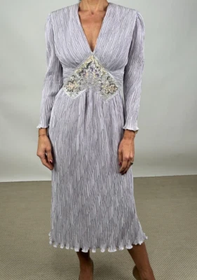 Vestido plisado vintage de lavanda Ricki Lang para Nuit años 80 con lentejuelas y cuentas Foto 1 de 4