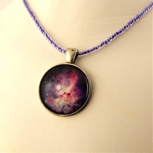 Collar de cuentas cabujón vidrio nebulosa, cuentas de semillas de vidrio checo púrpura - Imagen 1 de 4