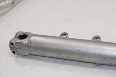 Horquilla completa derecha para motocicleta Honda OEM 51400-MAL-602 1995 CBR600F3 blanca Foto 1 de 4