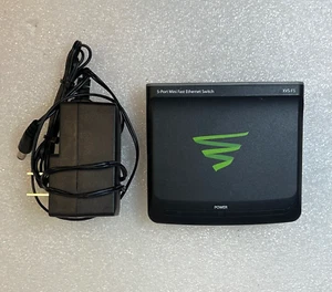 LUXUL XVS-F5 5 Port Mini Fast Network Ethernet Switch with Power Adapter - Photo 1/3