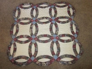 HomeMade Quilt Double Wedding Rings Wall Hanging pr Throw Blanket Square #t20 - Picture 1 of 8