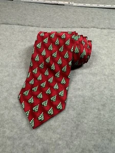 Holiday Traditions/Hallmark Christmas Men's Neck Tie Red Green Trees 100% Silk - Picture 1 of 7