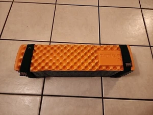Therm-A-Rest Z Lite Original Camping and Backpacking Sleeping Pad W/ Straps - Picture 1 of 10
