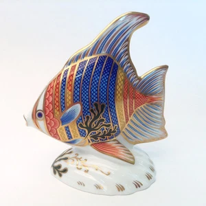 Royal Crown Derby Pacific Angel Fish Briefbeschwerer - Bild 1 von 1