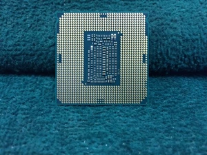 Intel Core i7-9700T SRG17 2.00GHz Desktop Processor - Photo 1/2