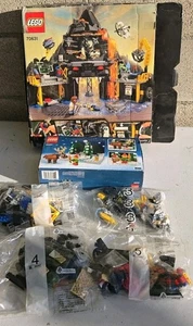 LEGO The LEGO Ninjago Movie: Garmadon's Volcano Lair (70631) + 40484 Read READ! - Picture 1 of 3