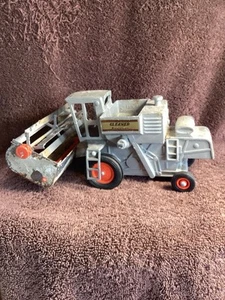 Vintage Ertl Allis Chalmers Gleaner Combine Harvester 1960’s Thrasher Spins - Picture 1 of 12