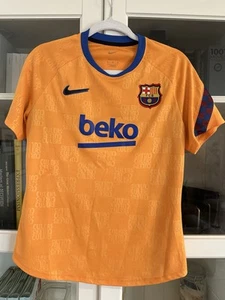 FC Barcelona Women's Nike Dri-FIT Pre-Match Soccer Top size medium - Picture 1 of 10