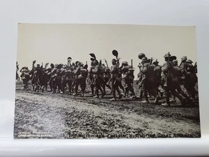Vintage Postcard, The Wiltshires Cheering During The Great Advance (10M) - Picture 1 of 2