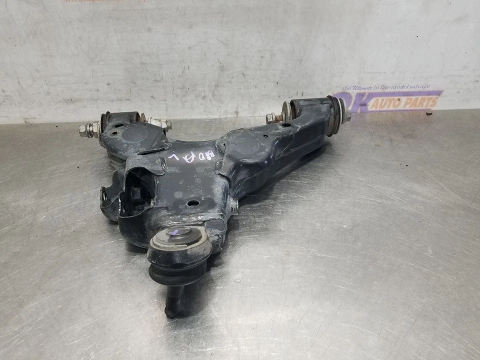 Toyota Land Cruiser 11 2011 brazo de control inferior conductor delantero izquierdo 4x4 Foto 1 de 4