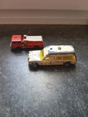Siku Krankenwagen Binz Europa Und Matchbox Lesley Firetruck No 29 - Bild 1 von 4