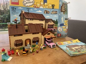 LEGO The Simpsons: The Simpsons House (71006) - Picture 1 of 12
