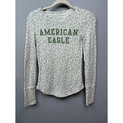 Camisa American Eagle Mujer Pequeña Verde Floral Waffle Spellout Térmica Retro Foto 1 de 4