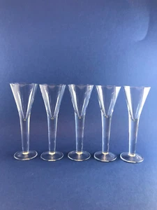 (AZ) 5 Gläser Ouzo Aquavit Obstler Schnaps Glas Stielglas Vintage - Bild 1 von 3