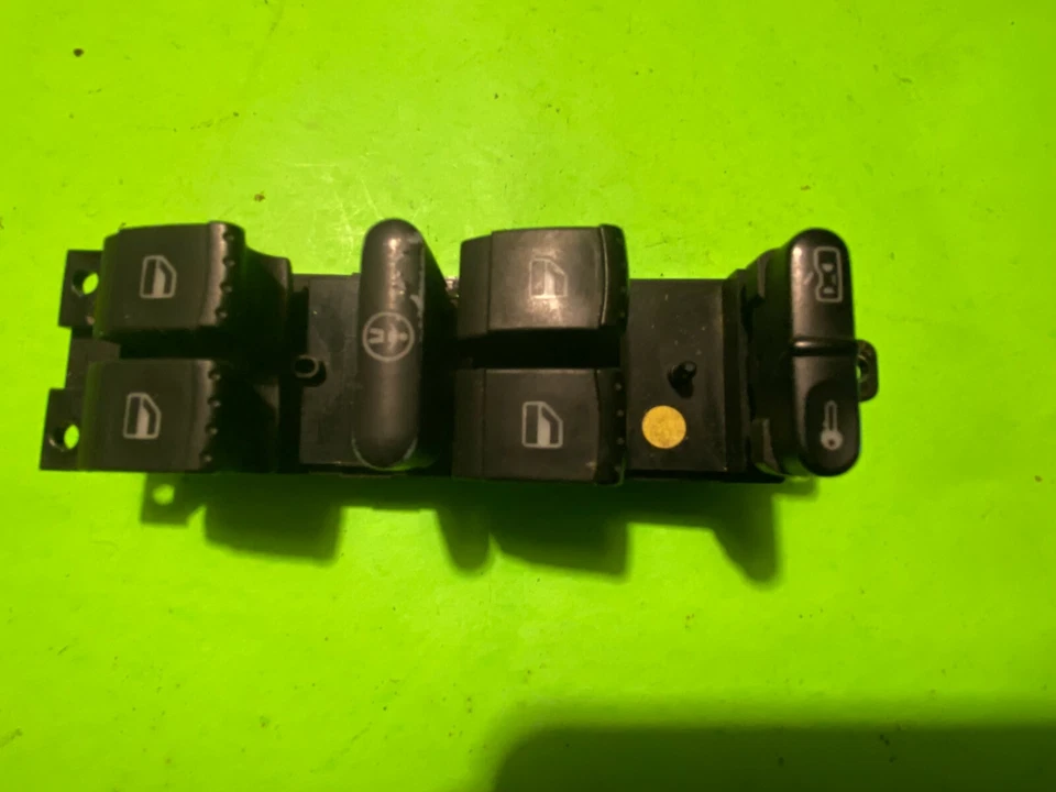 Volkswagen Jetta 2002 interruptor de ventana eléctrica principal delantero izquierdo OEM 03 7550 30 Foto 1 de 4