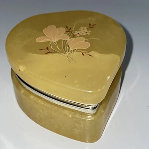 Vintage Genuine Alabaster Hand Carved Heart Shape Trinket Box Floral, ITALY R29 - Picture 1 of 11