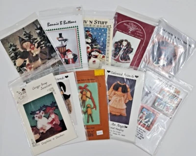 10 Mixed Country Craft Patterns, Clothes, Winter, Animals, Santa, Quilt - Image 1 of 4