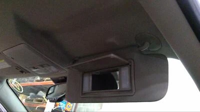 Parasol derecho usado se adapta a: Chevrolet Cruze 2015 con iluminación grado A derecho Foto 1 de 4