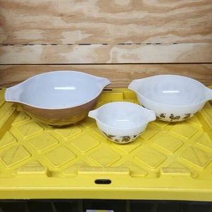 Pyrex Vintage Set of 3 Cinderella Early American Mixing Nesting Bowls 41 43 44 - Picture 1 of 9