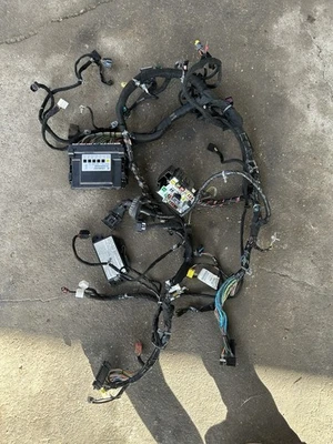 2011 Chevrolet Camaro SS 6.2L Dash Harness Wire Plug Coupe A/T - Image 1 of 4