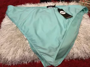 Boohoo Beach ~Plus Essentials High Leg Bikini Brief BRIGHT GREEN Size 20, NWT - Picture 1 of 4