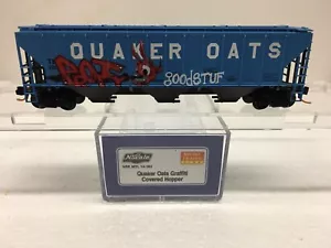 N Scale Micro Trains MTL Special Run 14-183 TILX 1000 Quaker Oats Graffitied - Picture 1 of 4
