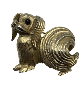 Vintage Signed Boucher Gold-Tone Pekinese Dog Brooch Pin Numbered - Picture 1 of 10