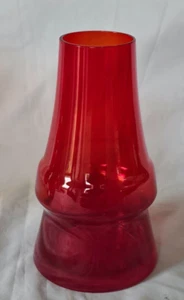 Scandinavian RiihImaki Tamara Aladin Finnish red glass vase (c) - Picture 1 of 6