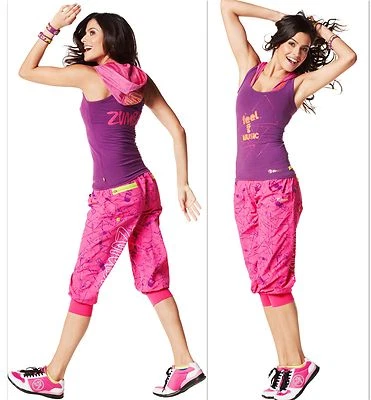 ZUMBA ¡¡JUEGO DE 3 piezas!! Pantalones capri cargo + Sujetador Top "OH MY HOODNESS" + Espalda deportiva ¡SÚPER RARO! Foto 1 de 4