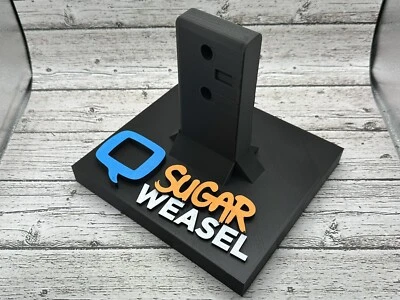 Live Q Or D  (Sugar Weasel) Sporting Rifle Display/ Maintenance Stand - Image 1 of 4