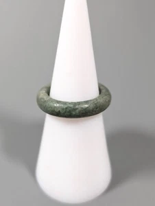 Green Marble? Stone 5mm Wide Band Ring Boho Beachy Coastal Size 5.5 - Picture 1 of 8