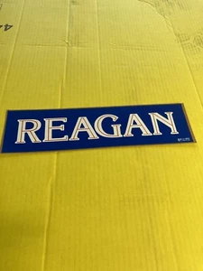 "REAGAN" Autoaufkleber BLAU MIT WEISSEN BUCHSTABEN 11 1/4" X 3" - Bild 1 von 2