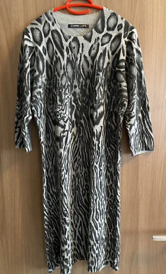 Kleid  / feines Strickkleid Gr. 40 , halbe Armlänge,  sehr schick - Bild 1 von 4