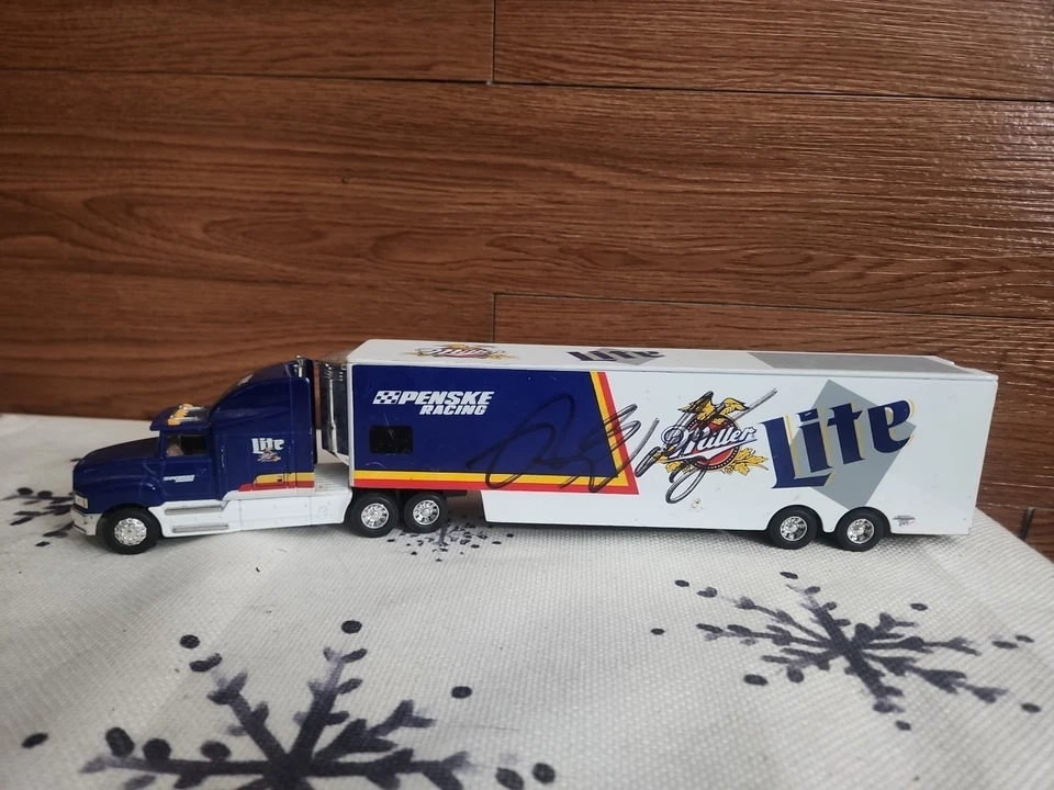 1996 Rusty Wallace autografado Miller Lite brinquedo caminhão carro de corrida equipamento NASCAR Racing - Imagem 1 de 4