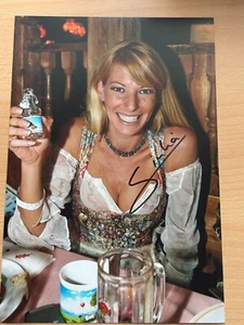 Giulia Siegel - Autogramm Foto original signiert - #40808 - Bild 1 von 1