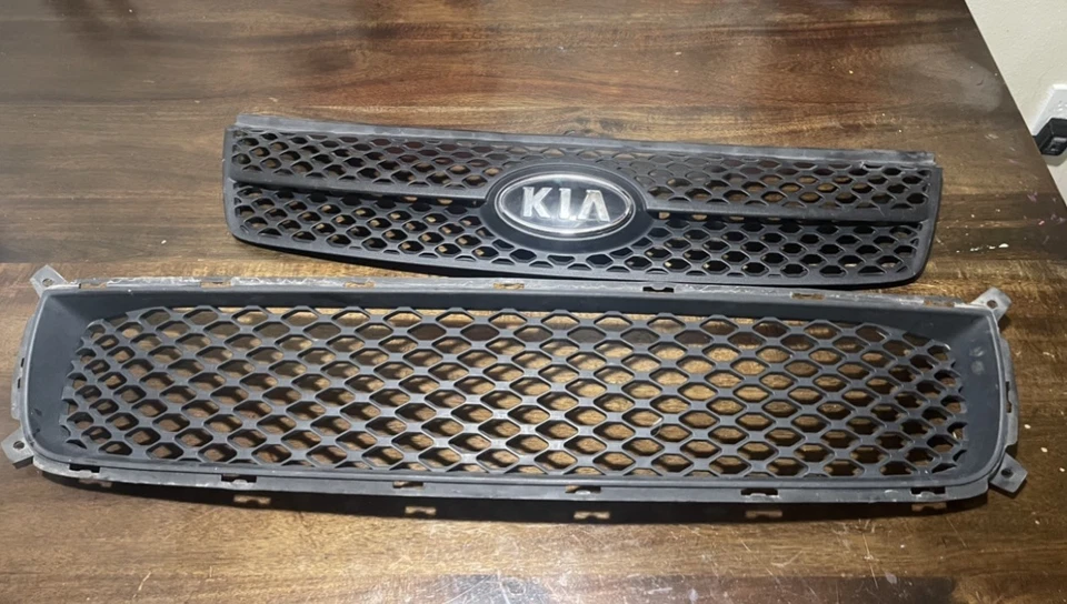 Conjunto de rejilla de radiador delantero OEM NUEVO 07-09 Kia Spectra5 86350-1L000 Foto 1 de 3