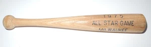 1975 Baseball All Star Milwaukee Brewers County Stadium Souvenir Pin Mini Bat - Picture 1 of 2