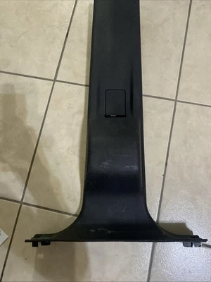 2011-2016 福特 F250 F350 F450 超大号左下 B 柱装饰炭原始设备制造商 — 第 1/4 张图片