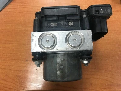 NISSAN QASHQAI 1.5 DCI (2015) -  ABS PUMP 476604EA1E - Image 1 of 4