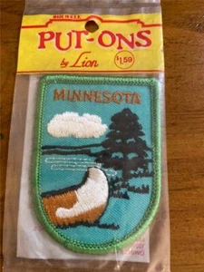DE COLECCIÓN PARCHE DE HIERRO COSIDO ESTADO MINNESOTA PUT-ONS POR LEÓN AÑOS 70 NUEVO EN PAQUETE - Imagen 1 de 2