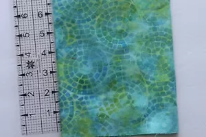 Green blue BATIK cotton quilt fabric FQ circles pavers - Picture 1 of 1