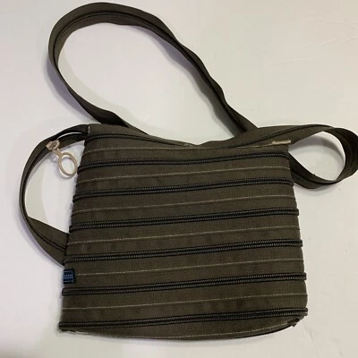 BOLSO CREMALLERA VERDE OLIVA ¡NUEVO!  BOLSO BANDOLERA PEQUEÑO Foto 1 de 4