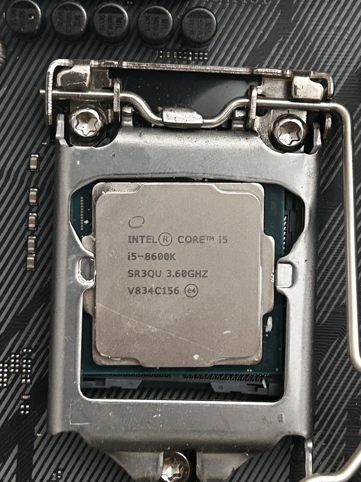 Intel I5 8600k Foto 1 de 1