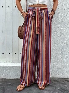Geometrische Hose mit weitem Bein gebunden - Bild 1 von 7
