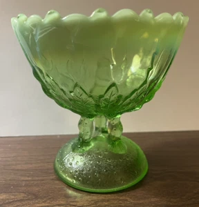 Northwood Green Glass Candy Dish ~ Opalescent Rim Compote ~ Unique Leaf Design - Picture 1 of 17