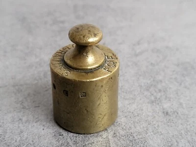 ANCIEN POIDS DE BALANCE EN LAITON DE 50 GRAMMES N8 - Photo 1/4