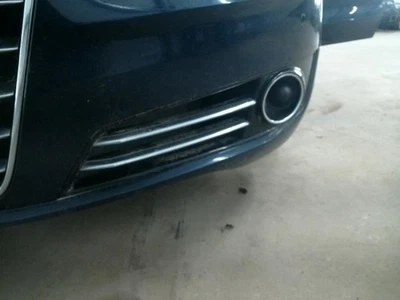 Parrilla inferior izquierda del conductor con control de distancia compatible con 11-14 AUDI A8 104931167 Foto 1 de 4